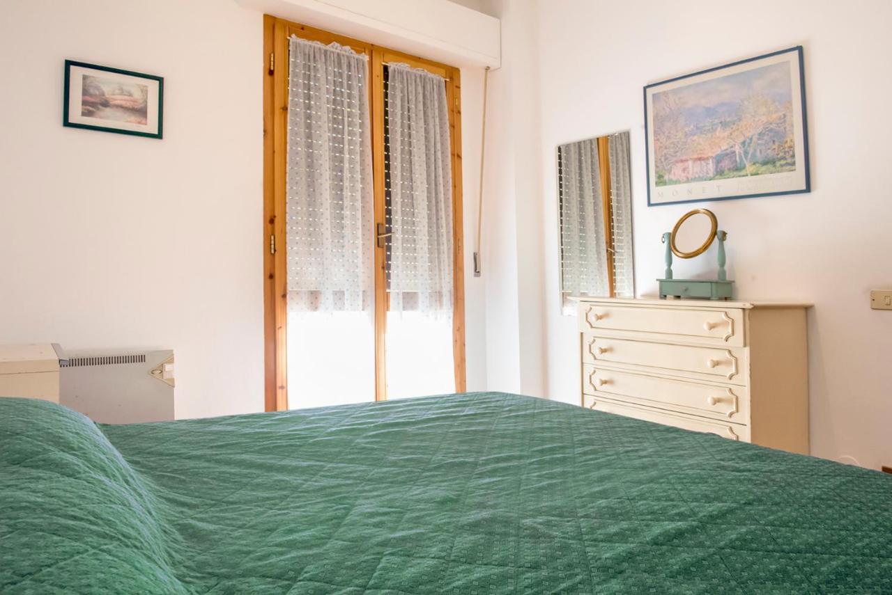 Appartamento M251 - Marcelli, trilocale con giardino a 50mt dal mare Esterno foto